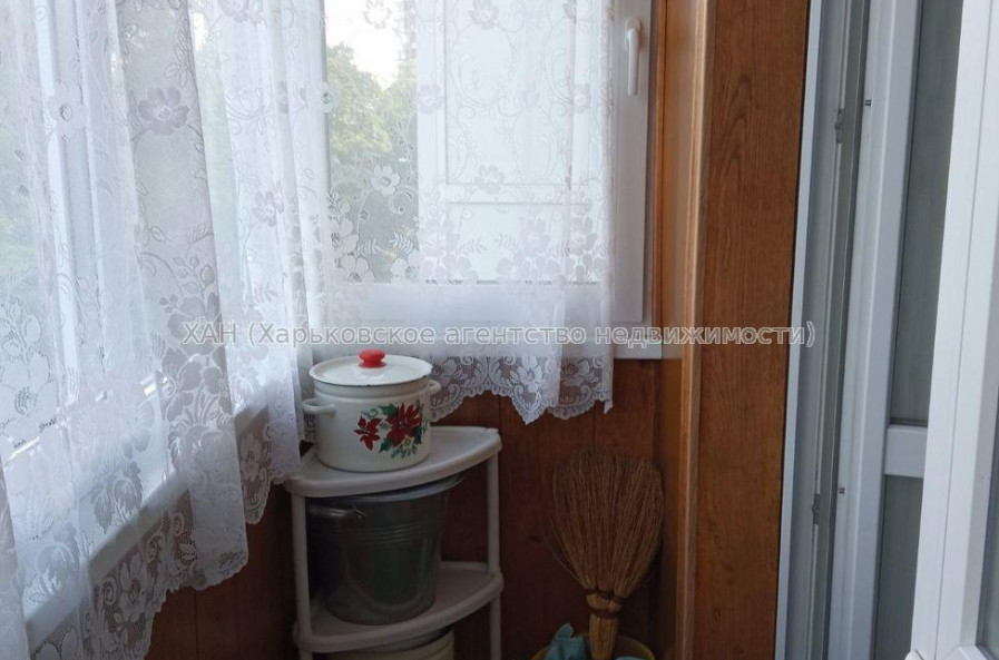 Продам квартиру, Аэрокосмический пр. , 2 кім., 44 м², косметический ремонт 