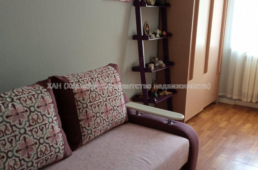 Продам квартиру, Аэрокосмический пр. , 2 кім., 44 м², косметический ремонт 