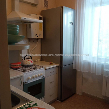 Продам квартиру, Аэрокосмический пр. , 2 кім., 44 м², косметический ремонт 