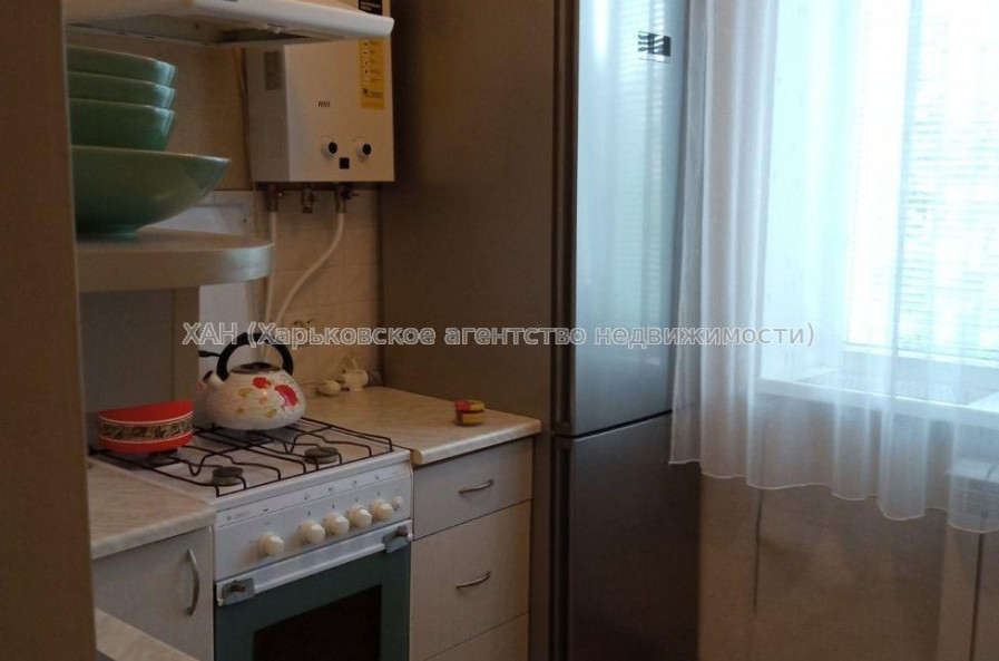 Продам квартиру, Аэрокосмический пр. , 2 кім., 44 м², косметический ремонт 