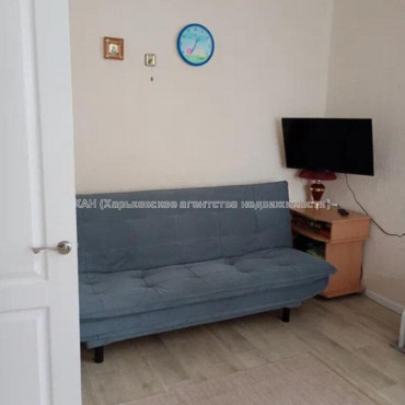 Продам квартиру, Любови Малой  просп. , 1 кім., 34 м², капитальный ремонт 