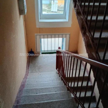 Продам квартиру, Любови Малой  просп. , 1 кім., 34 м², капитальный ремонт 