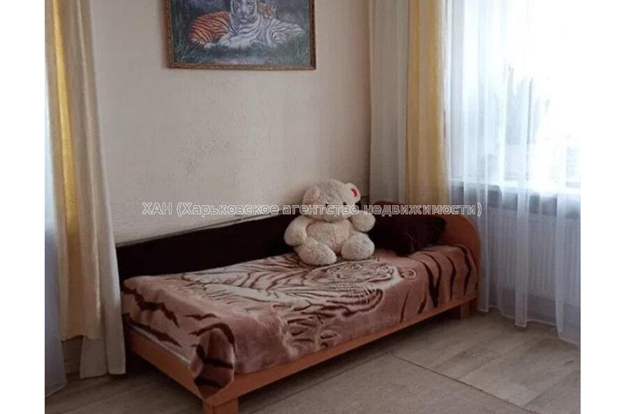 Продам квартиру, Любови Малой  просп. , 1  ком., 34 м², капитальный ремонт 