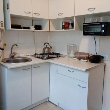 Продам квартиру, Любови Малой  просп. , 1 кім., 34 м², капитальный ремонт 