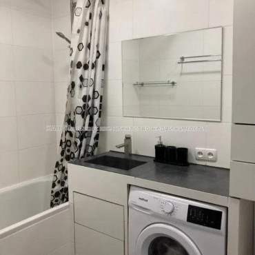 Продам квартиру, Власенко ул. , 2 кім., 42.50 м², евроремонт 