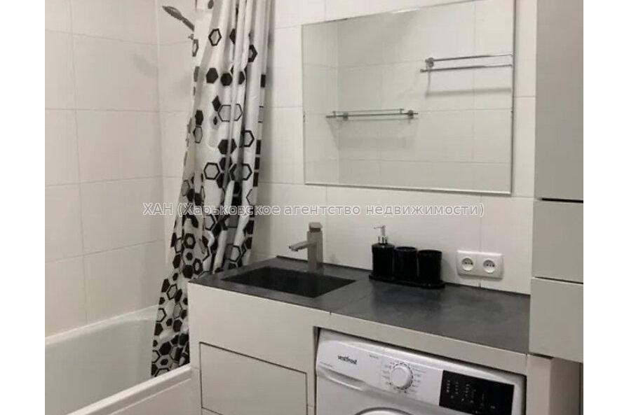 Продам квартиру, Власенко ул. , 2  ком., 42.50 м², евроремонт 