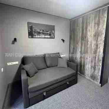 Продам квартиру, Власенко ул. , 2  ком., 42.50 м², евроремонт 