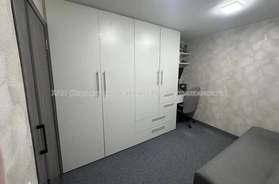 Продам квартиру, Власенко ул. , 2  ком., 42.50 м², евроремонт 