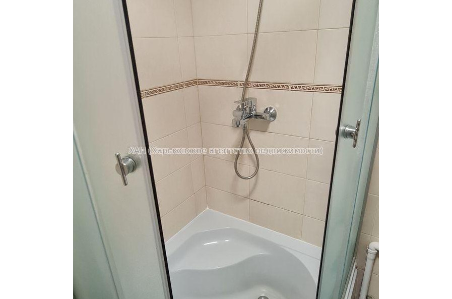 Продам квартиру, Гвардейцев Широнинцев ул. , 1  ком., 37.50 м², евроремонт 