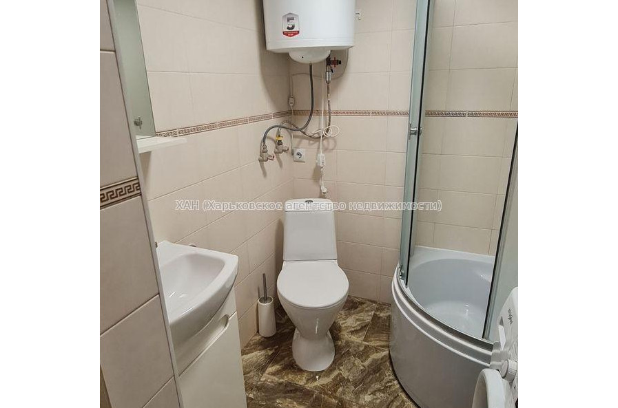 Продам квартиру, Гвардейцев Широнинцев ул. , 1  ком., 37.50 м², евроремонт 