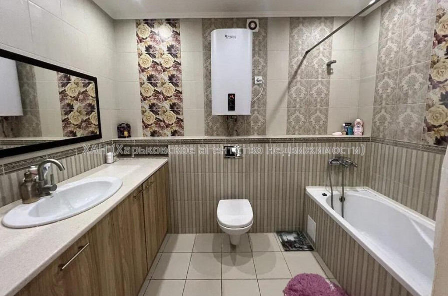 Продам квартиру, Драгоманова ул. , 2 кім., 56 м², евроремонт 