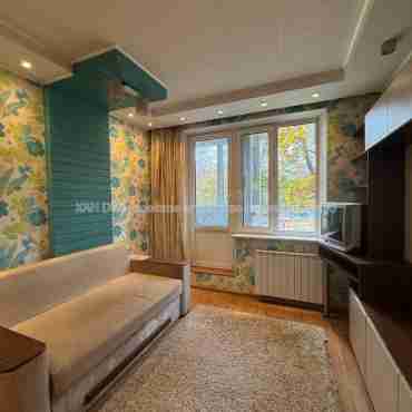 Сдам квартиру, Гвардейцев Широнинцев ул. , 1  ком., 30 м², косметический ремонт 