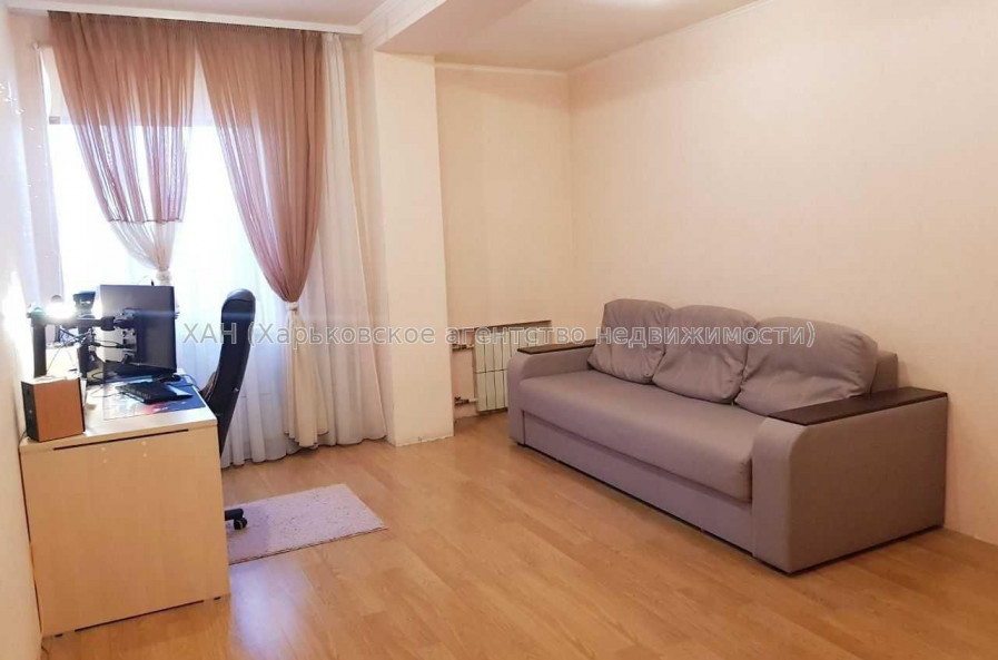 Продам квартиру, Александровский просп. , 2 кім., 64 м², евроремонт 