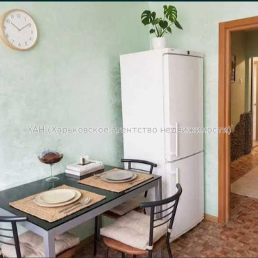 Продам квартиру, Александровский просп. , 2 кім., 64 м², евроремонт 