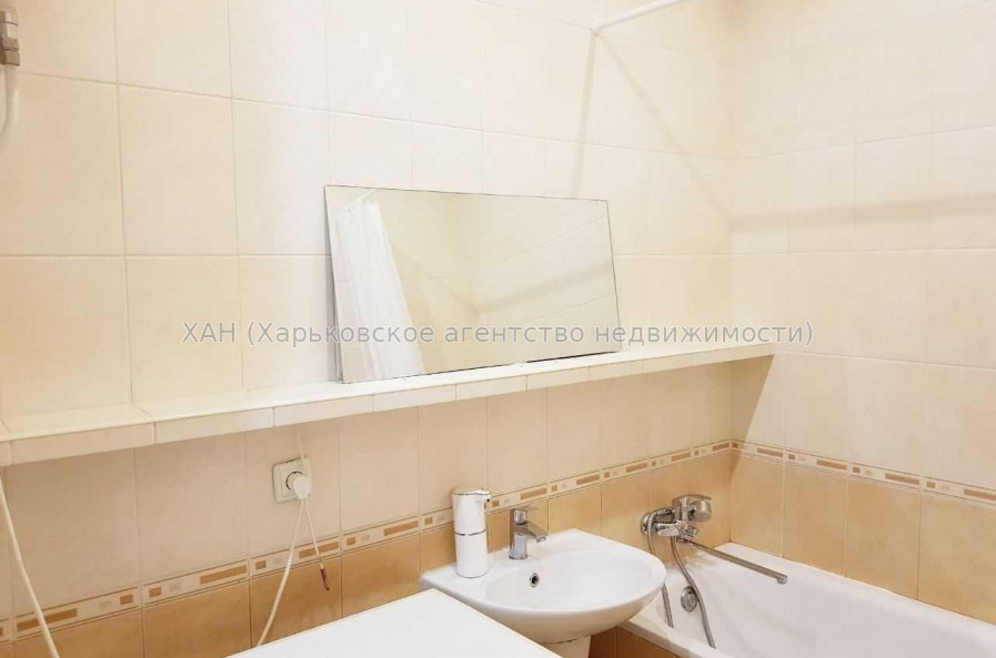 Продам квартиру, Александровский просп. , 2 кім., 64 м², евроремонт 