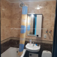 Продам квартиру, Космонавтов ул. , 2 кім., 44 м², капитальный ремонт 
