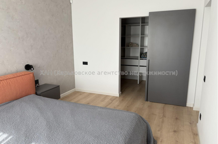Продам квартиру, Партизанский пер. , 2 кім., 78.20 м², авторский дизайн 