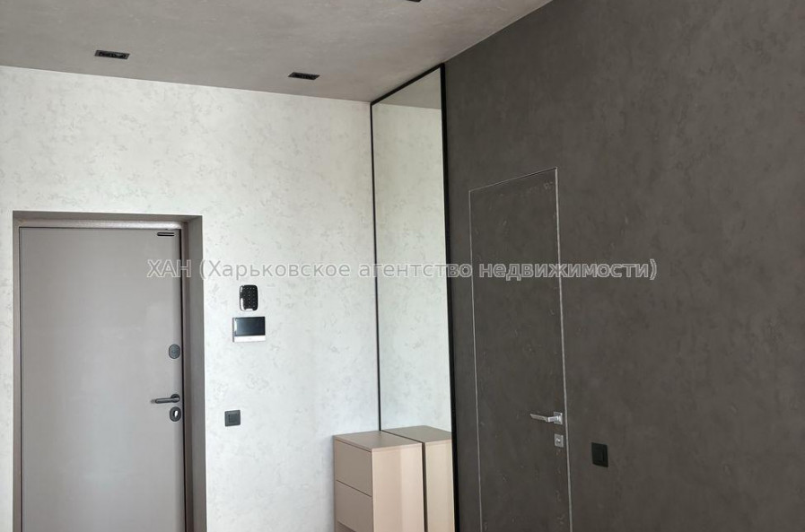 Продам квартиру, Партизанский пер. , 2 кім., 78.20 м², авторский дизайн 