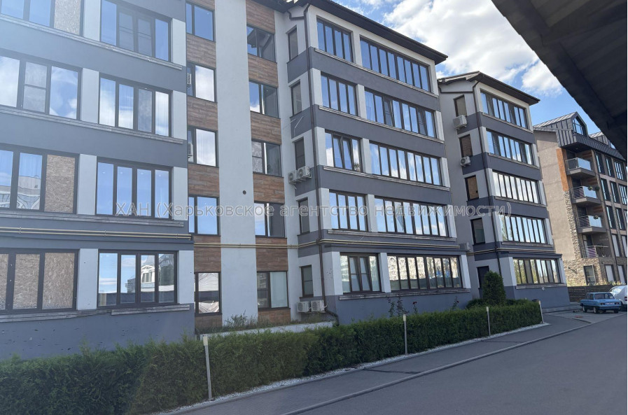 Продам квартиру, Партизанский пер. , 2 кім., 78.20 м², авторский дизайн 