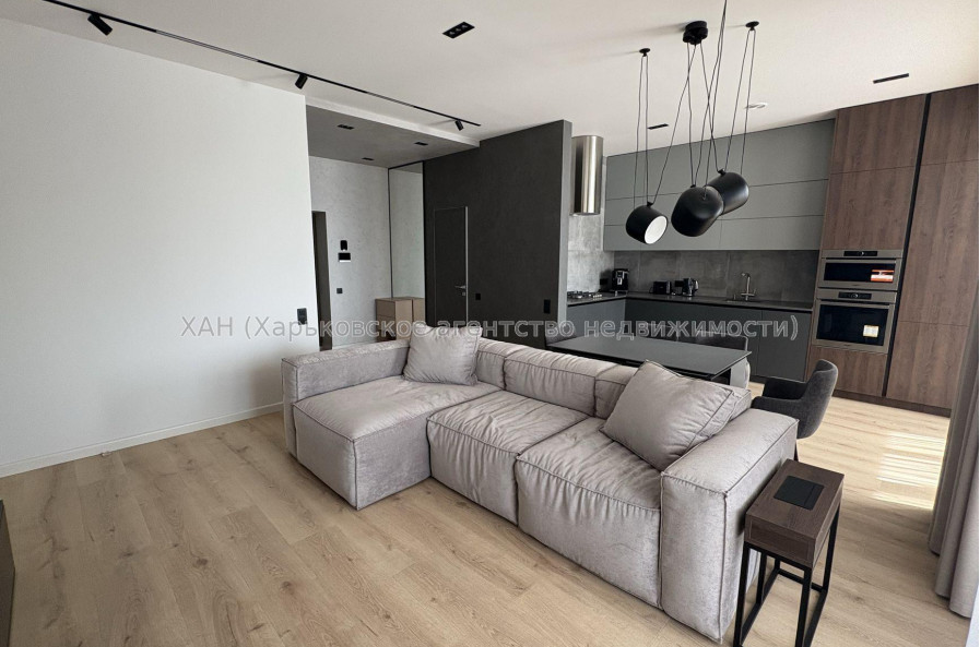 Продам квартиру, Партизанский пер. , 2 кім., 78.20 м², авторский дизайн 