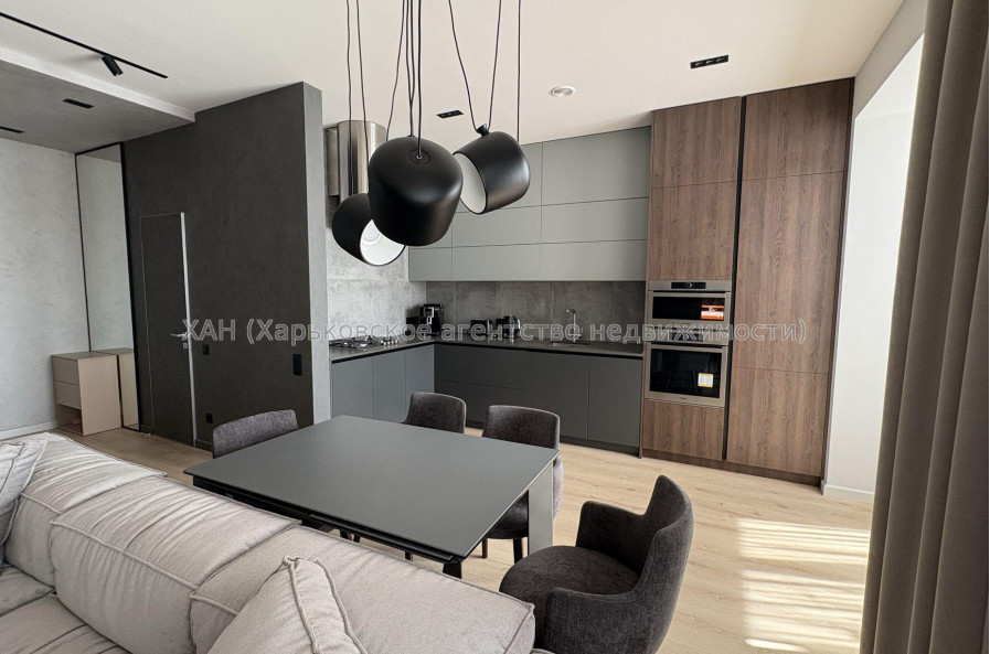 Продам квартиру, Партизанский пер. , 2 кім., 78.20 м², авторский дизайн 