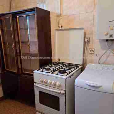 Продам квартиру, Ковтуна ул. , 16 , 2 кім., 37 м², советский ремонт 