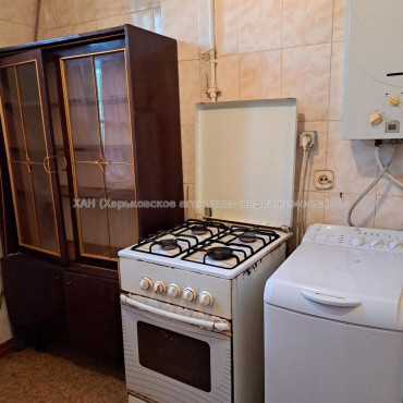 Продам квартиру, Ковтуна ул. , 16 , 2 кім., 37 м², советский ремонт  - фото 1 Продам квартиру, Ковтуна ул. , 16 , 2 кім., 37 м², советский ремонт