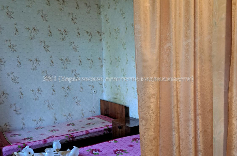 Продам квартиру, Ковтуна ул. , 16 , 2 кім., 37 м², советский ремонт 