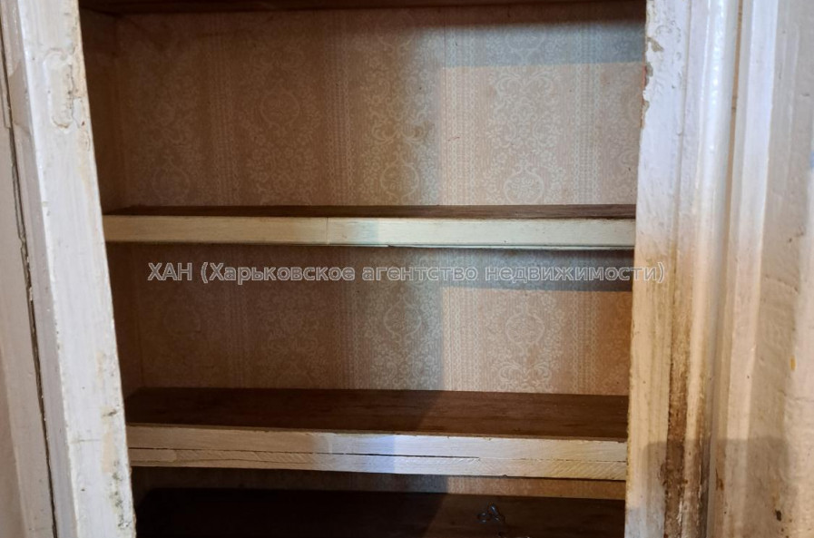 Продам квартиру, Ковтуна ул. , 16 , 2 кім., 37 м², советский ремонт 