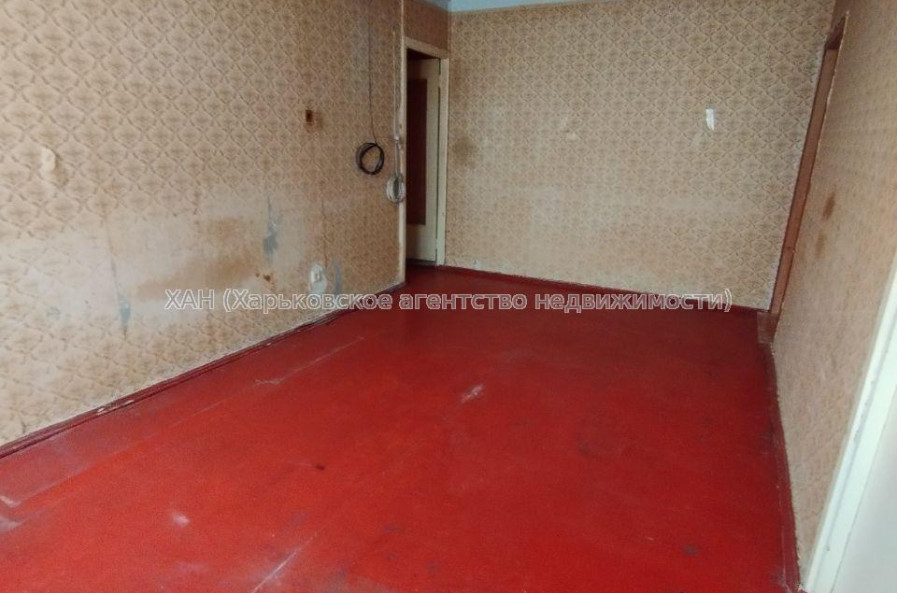 Продам квартиру, Бучмы ул. , 4 кім., 68 м², частичный ремонт 
