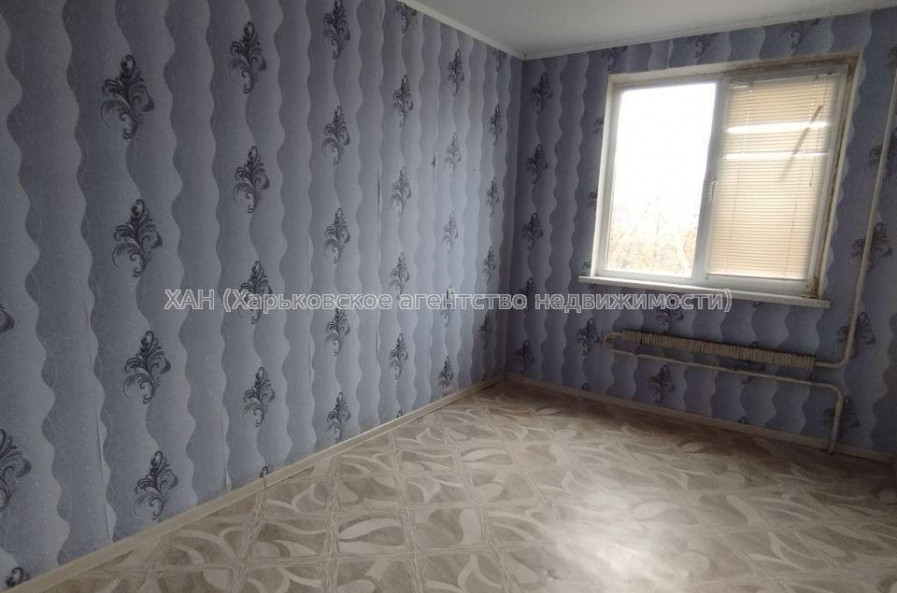 Продам квартиру, Бучмы ул. , 4 кім., 68 м², частичный ремонт 