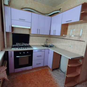  , Бучмы ул. , 4 кім., 68 м², частичный ремонт 