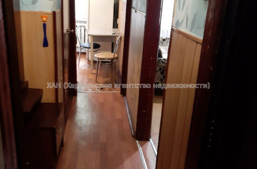 Продам квартиру, Валентиновская ул. , 1 кім., 30 м², советский ремонт 