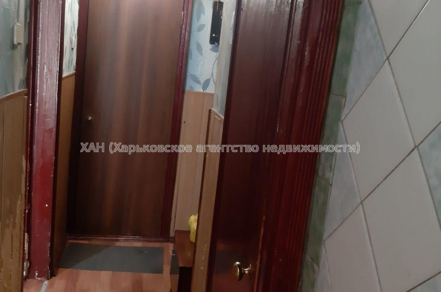 Продам квартиру, Валентиновская ул. , 1 кім., 30 м², советский ремонт 
