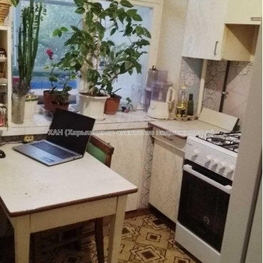 Продам квартиру, Зерновая ул. , 1 кім., 34 м², косметический ремонт 