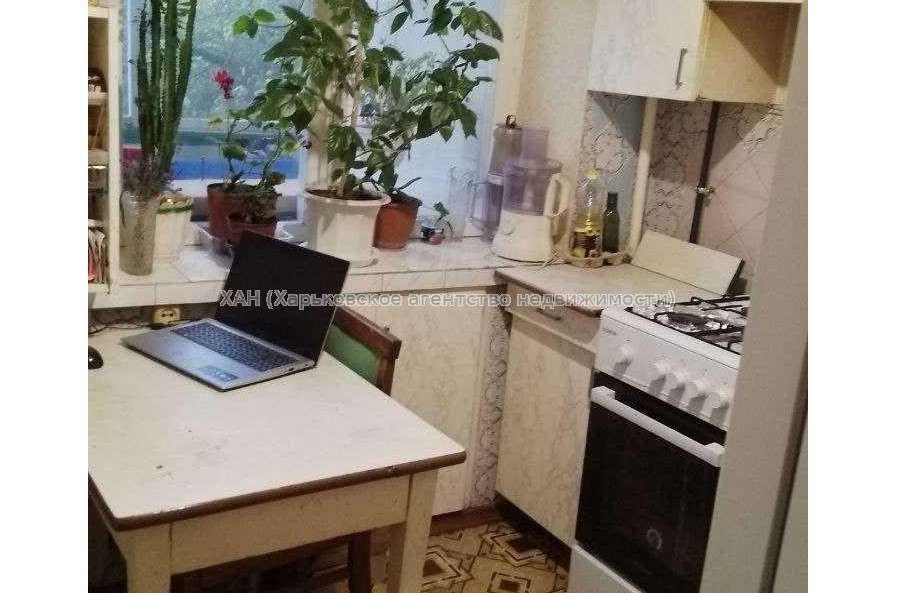 Продам квартиру, Зерновая ул. , 1  ком., 34 м², косметический ремонт 
