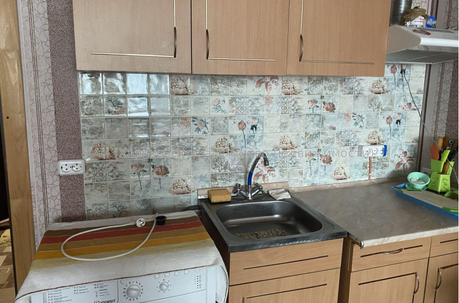 Продам квартиру, Каркача Ивана бульв. , 1 кім., 28 м², косметический ремонт 