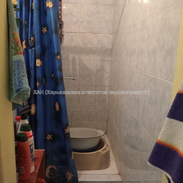 Продам квартиру, Проскуры ул. , 1 кім., 28 м², советский ремонт 