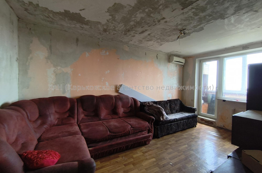 Продам квартиру, Героев Харькова просп. , 1 кім., 33 м², без ремонта 