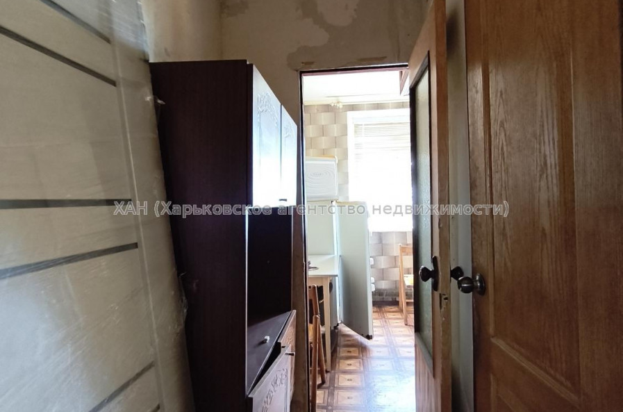 Продам квартиру, Героев Харькова просп. , 1 кім., 33 м², без ремонта 
