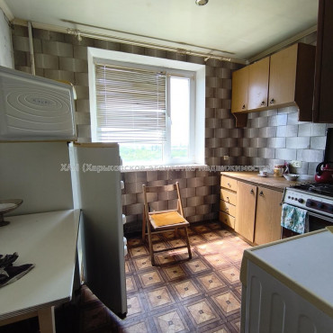 Продам квартиру, Героев Харькова просп. , 1 кім., 33 м², без ремонта 