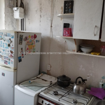 Продам квартиру, Ивана Кобзы ул. , 36 , 2  ком., 42 м², без ремонта 