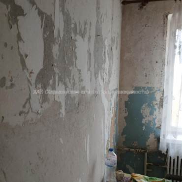 Продам квартиру, Ивана Кобзы ул. , 36 , 2  ком., 42 м², без ремонта 