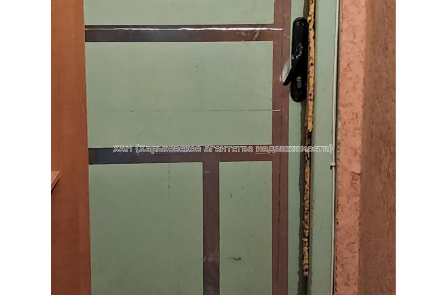 Продам квартиру, Ивана Кобзы ул. , 36 , 2 кім., 42 м², без ремонта 