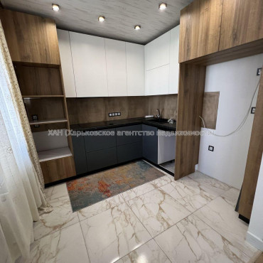 Продам квартиру, Ньютона ул. , 3  ком., 82 м², советский ремонт  - фото 3 Продам квартиру, Ньютона ул. , 3  ком., 82 м², советский ремонт