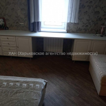 Продам квартиру, Залесская ул. , 2  ком., 61.90 м², косметический ремонт  - фото 4 Продам квартиру, Залесская ул. , 2  ком., 61.90 м², косметический ремонт