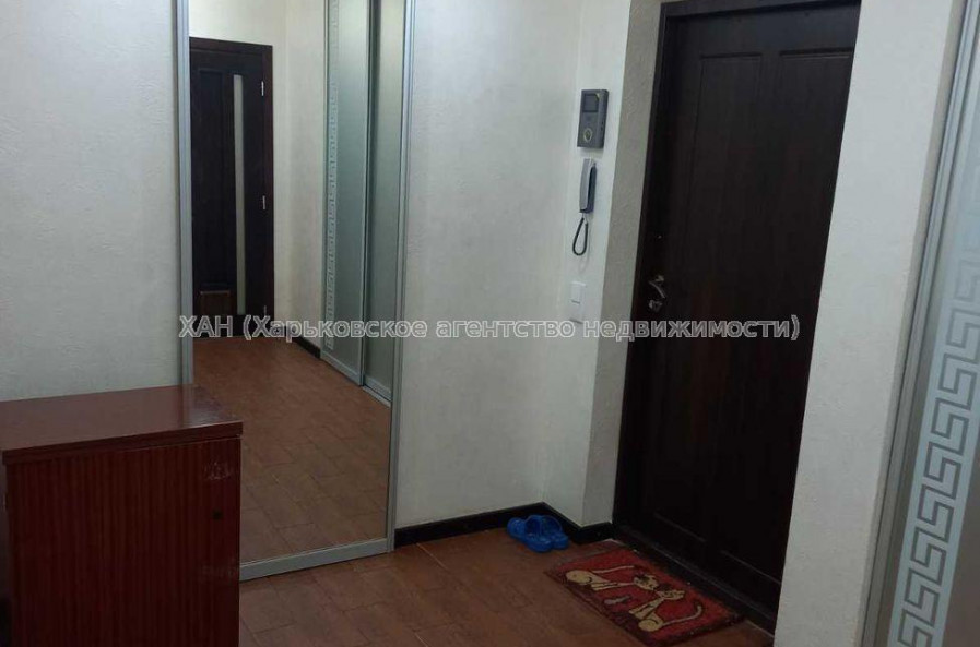 Продам квартиру, Залесская ул. , 2  ком., 61.90 м², косметический ремонт 