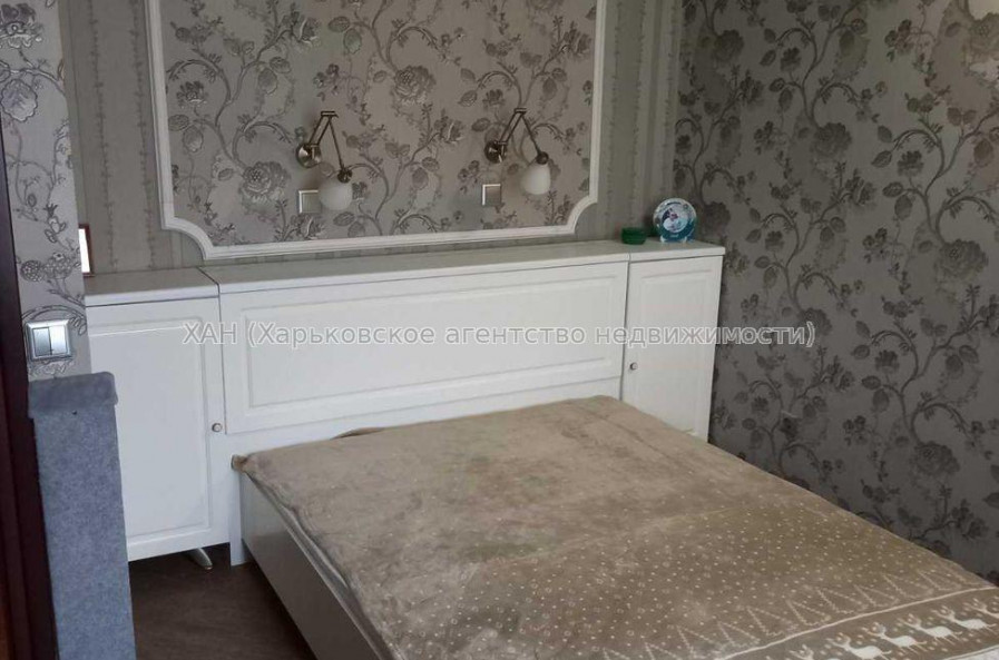 Продам квартиру, Залесская ул. , 2  ком., 61.90 м², косметический ремонт 