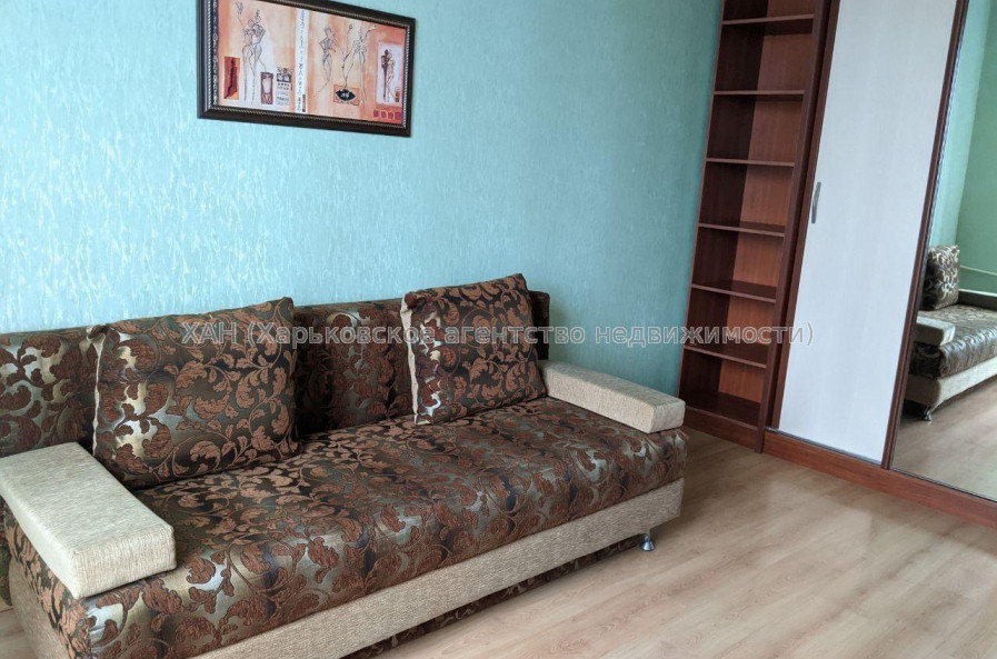 Продам квартиру, Науки просп. , 2 кім., 51.20 м², капитальный ремонт 