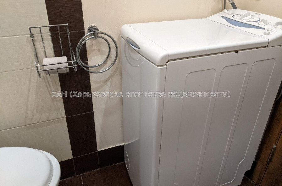 Продам квартиру, Науки просп. , 2 кім., 51.20 м², капитальный ремонт 